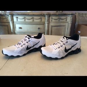 White and Black Reax TR Men's Sneakers